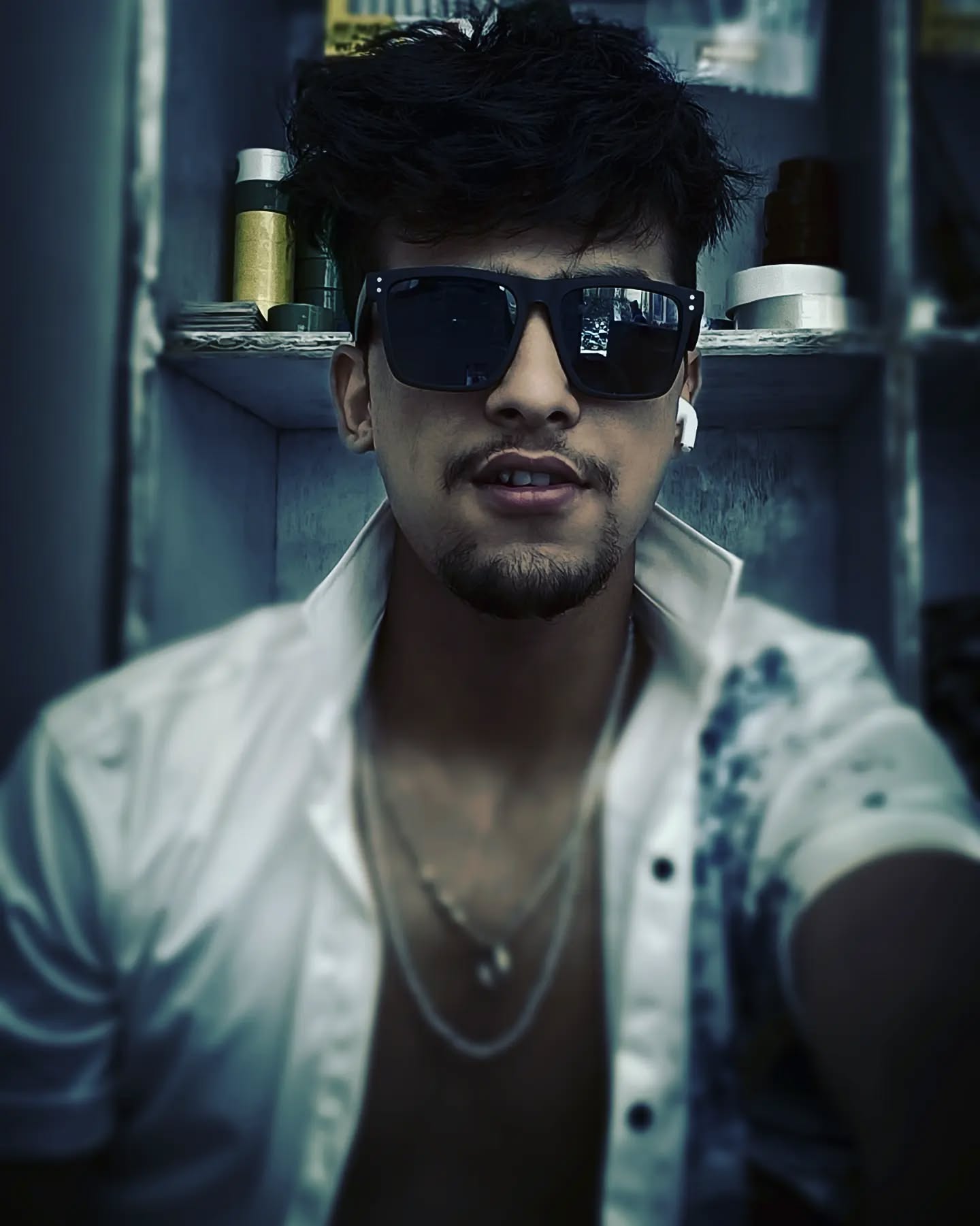 Sj Saurav
